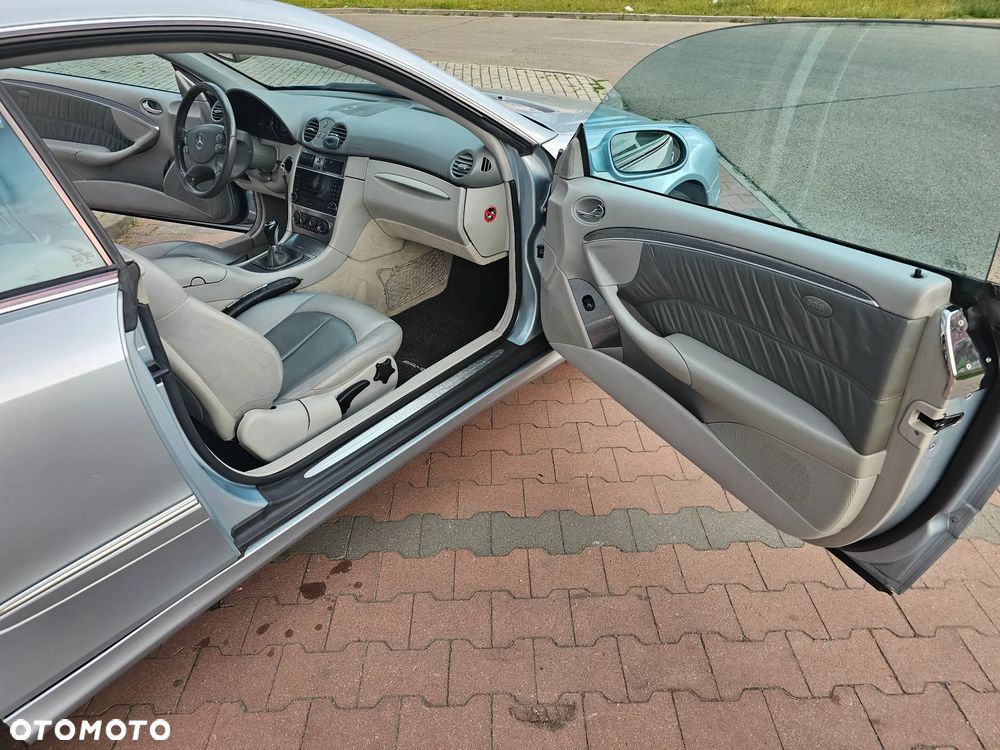 Mercedes-Benz CLK 270 CDI Avantgarde - 6