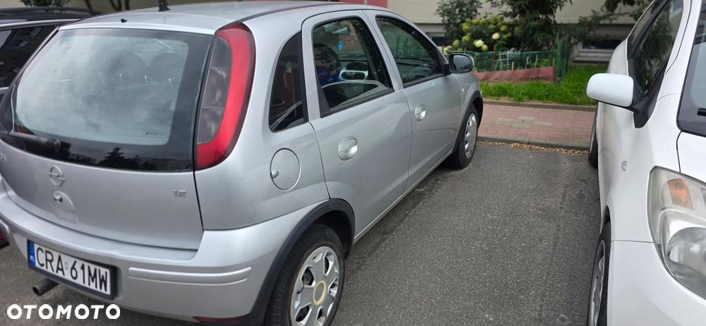 Opel Corsa 1.2 16V Enjoy - 4