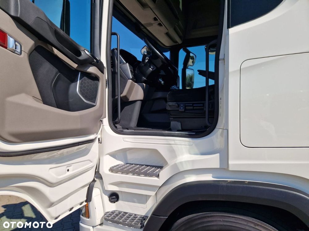 Scania R 460 A4x2NA - 14