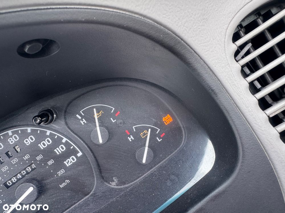 Ford Explorer 4.0 - 31