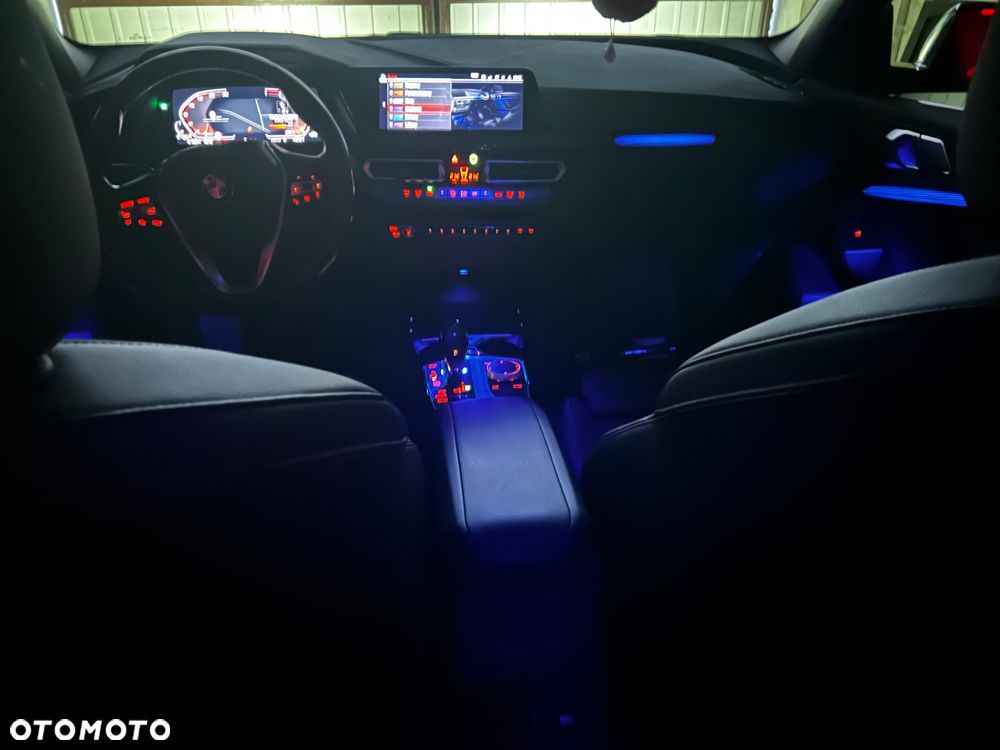 BMW Seria 1 118i Sport Line - 22
