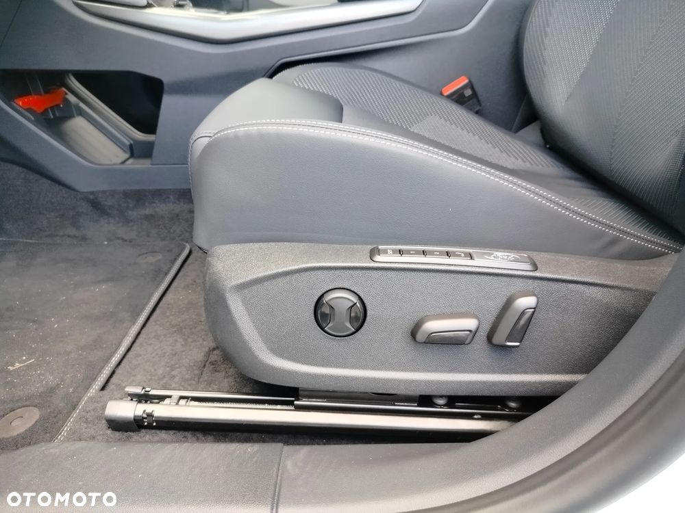 Ford Explorer 78kWh AWD - 12