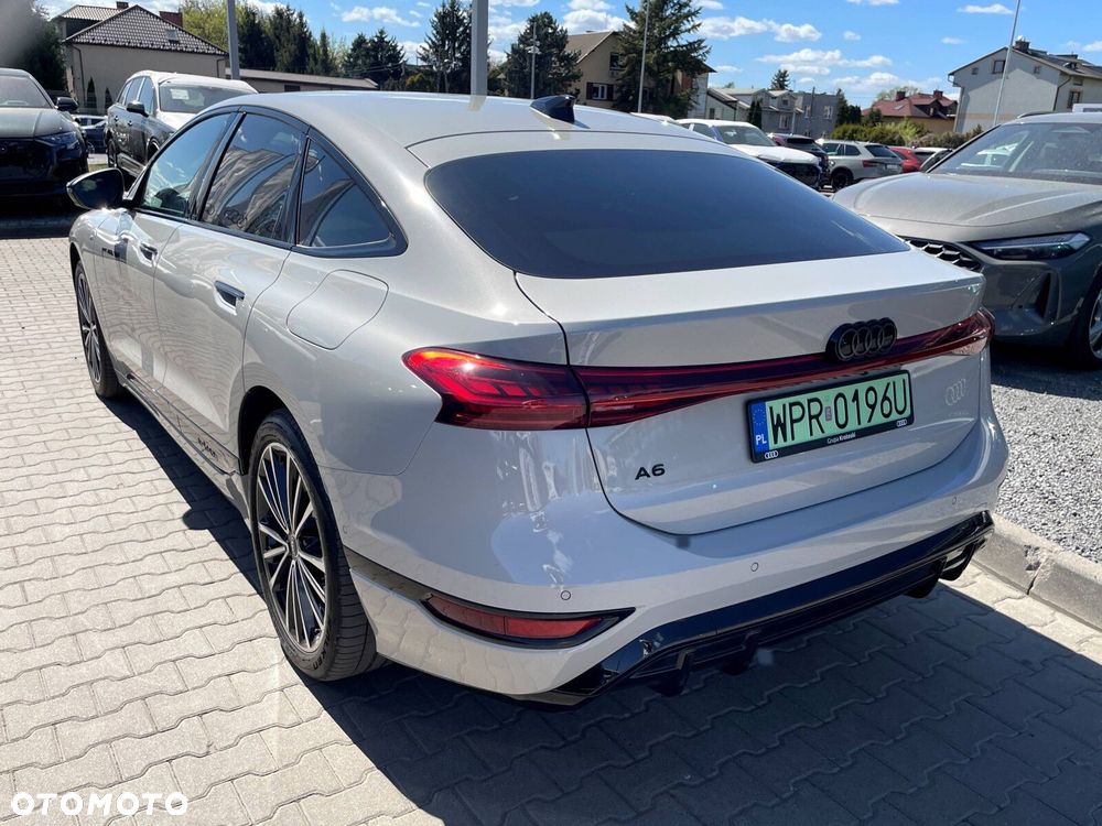 Audi A6 Sportback e-tron - 6