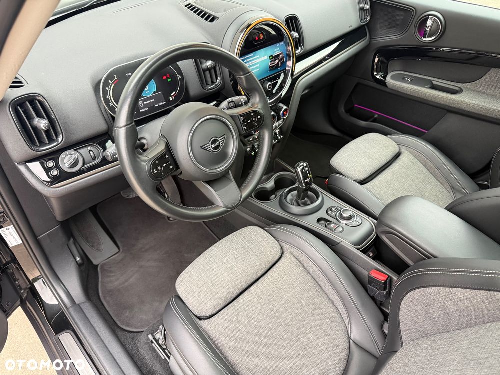 MINI Countryman Cooper Classic Trim - 11