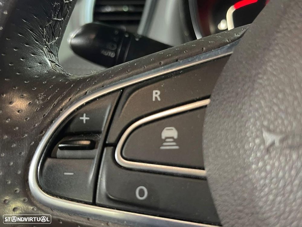 Renault Espace 1.6 dCi Initiale Paris EDC - 6