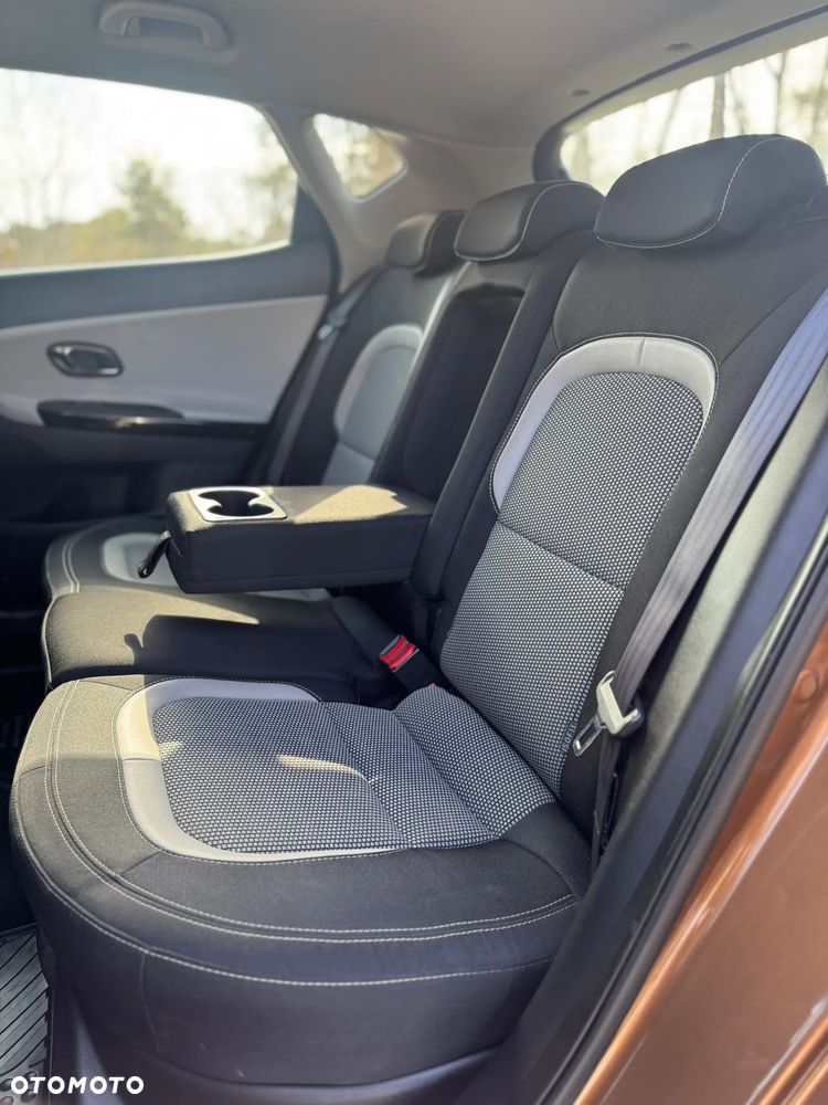 Kia Ceed 1.6 GDI Business Line - 22