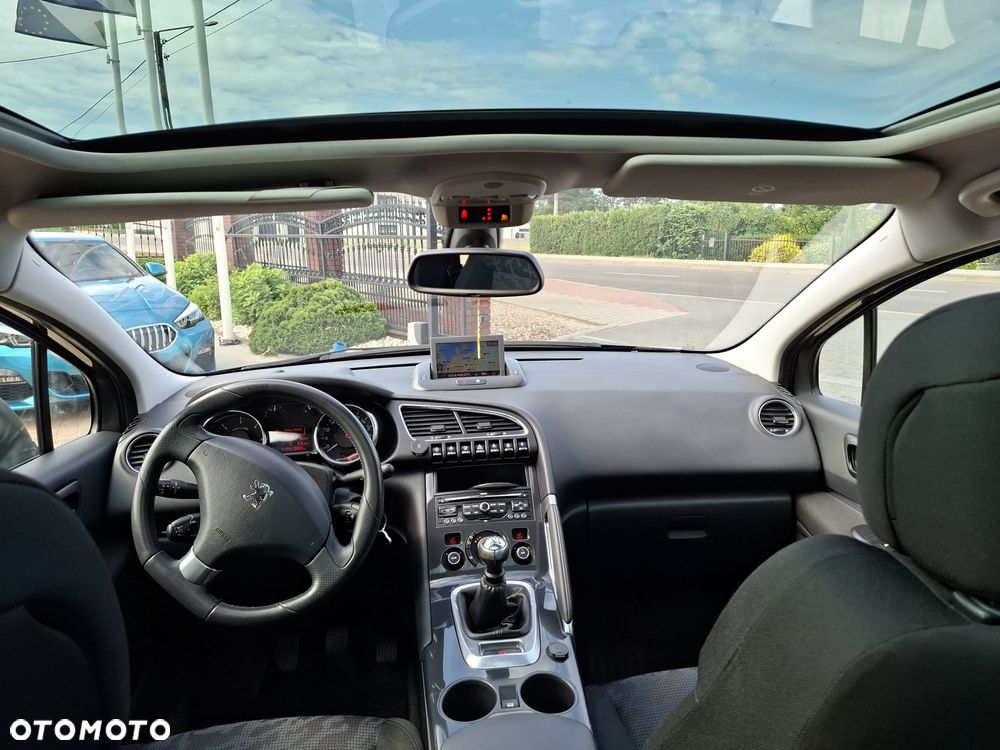 Peugeot 3008 1.6 HDi Premium - 17