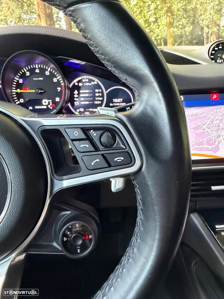 Porsche Cayenne E-Hybrid - 32