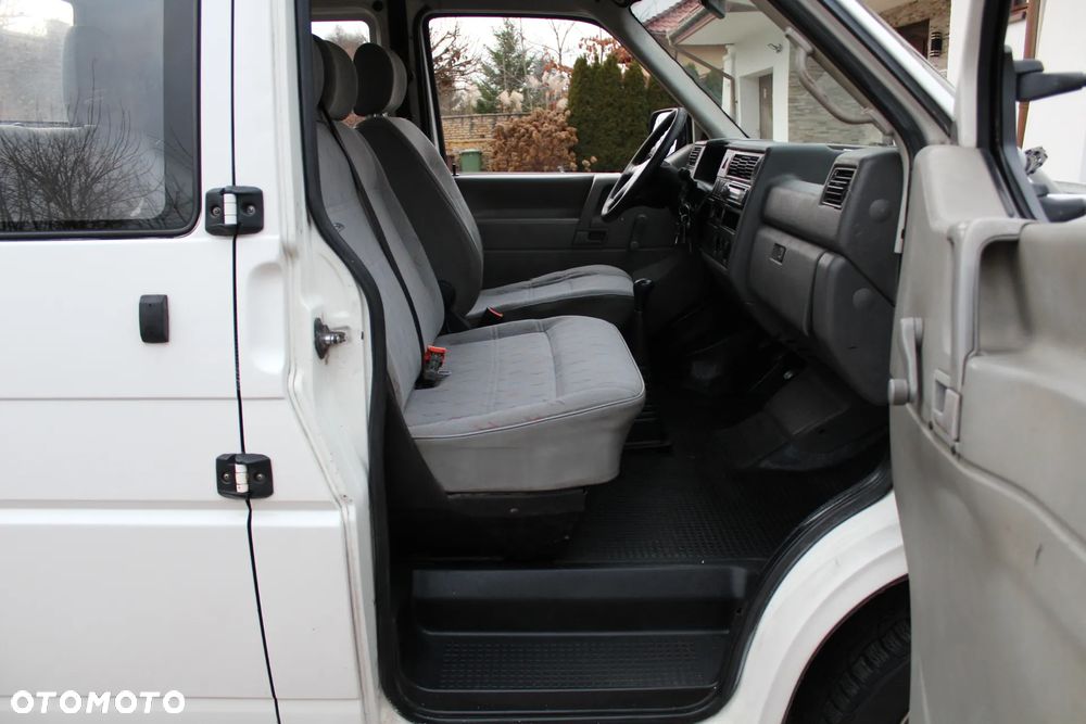 Volkswagen TRANSPORTER T4 DOKA - 17