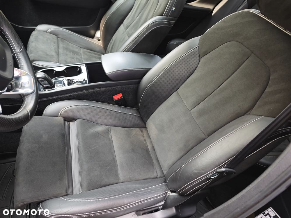Volvo XC 40 T5 AWD Geartronic R-Design - 23