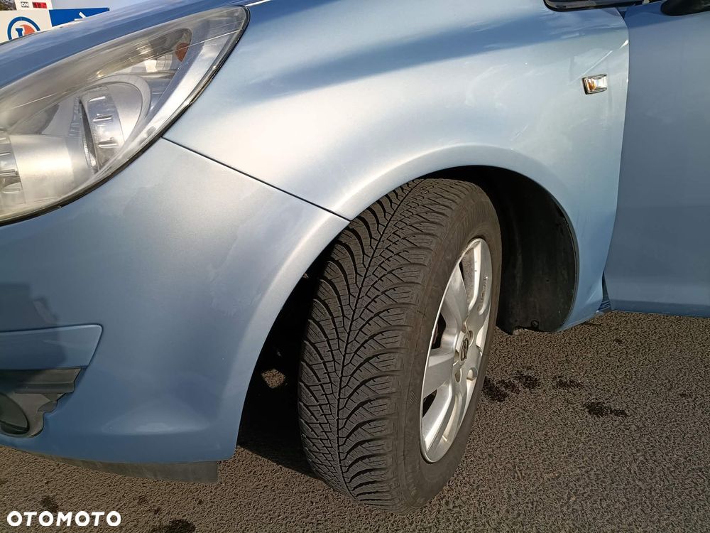 Opel Corsa 1.2 16V Enjoy - 9