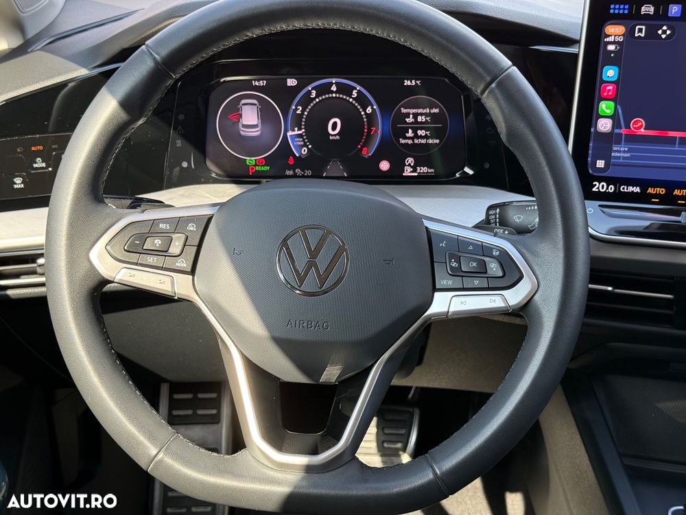 Volkswagen Golf 1.5 eTSI DSG MHEV Life - 4