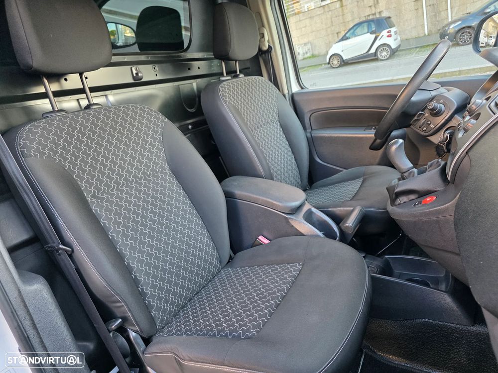 Renault kangoo 1.5DCi - 13