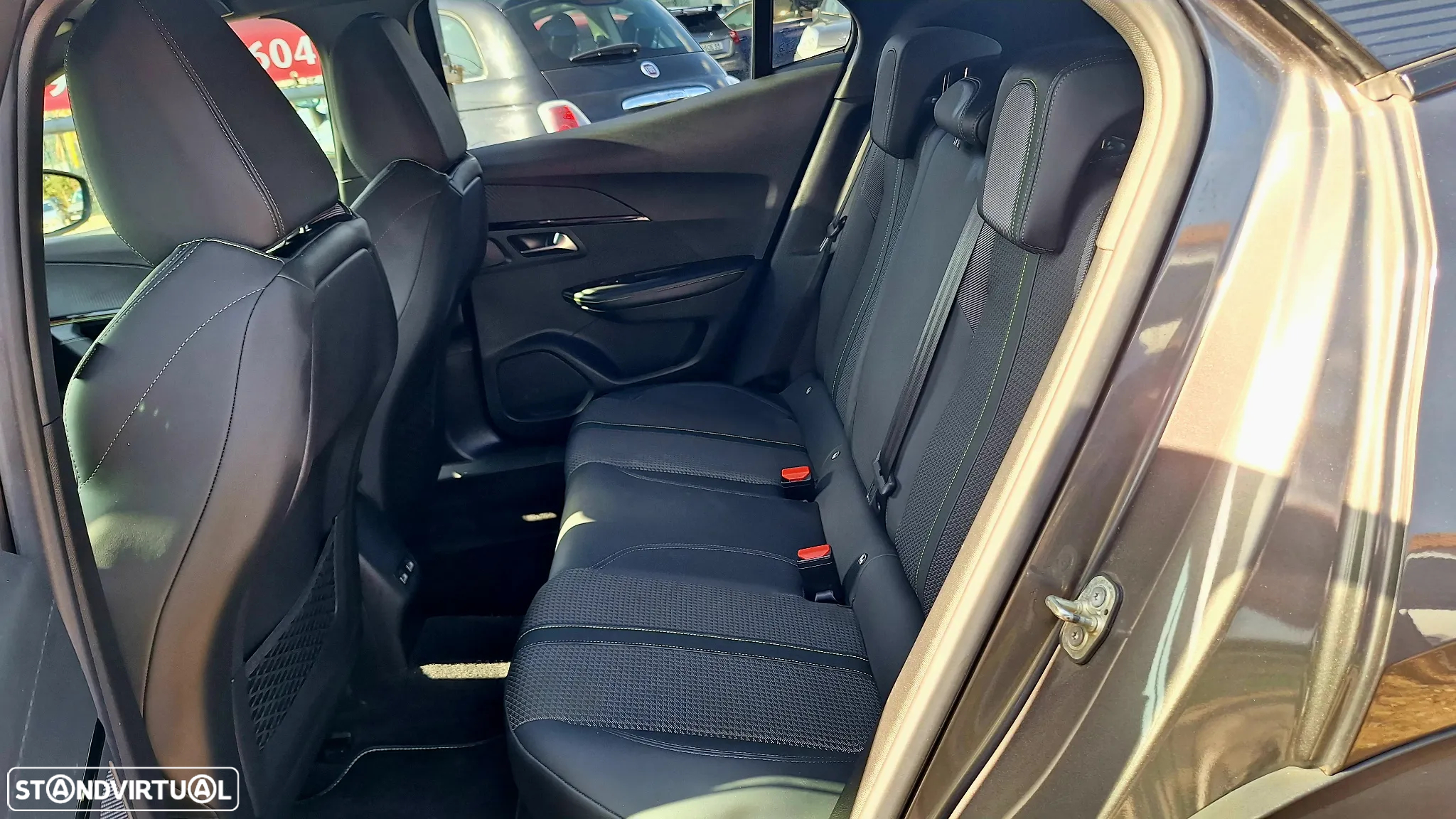 Peugeot 2008 1.5 BlueHDi GT Line - 20