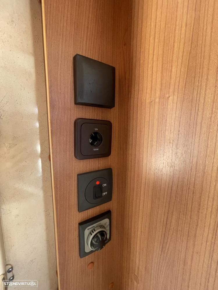Rapido Serie 6F 691 cama central - 23