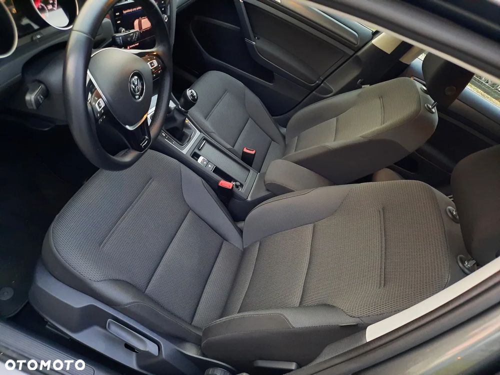 Volkswagen Golf 1.4 TSI BMT Comfortline - 16