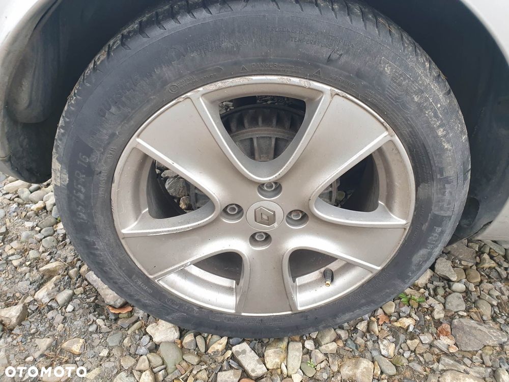 Renault Clio (Energy) dCi 90 Start & Stop EDC INTENS - 11