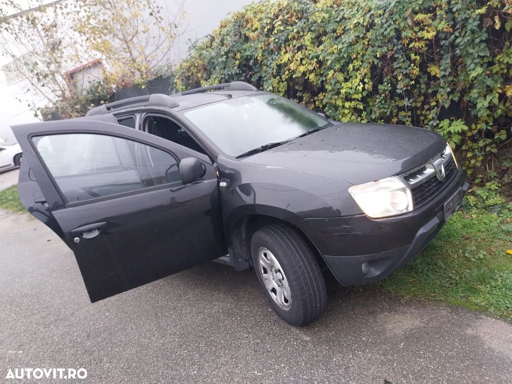 Dacia Duster dCi 90 FAP 4x2 Ambiance - 11