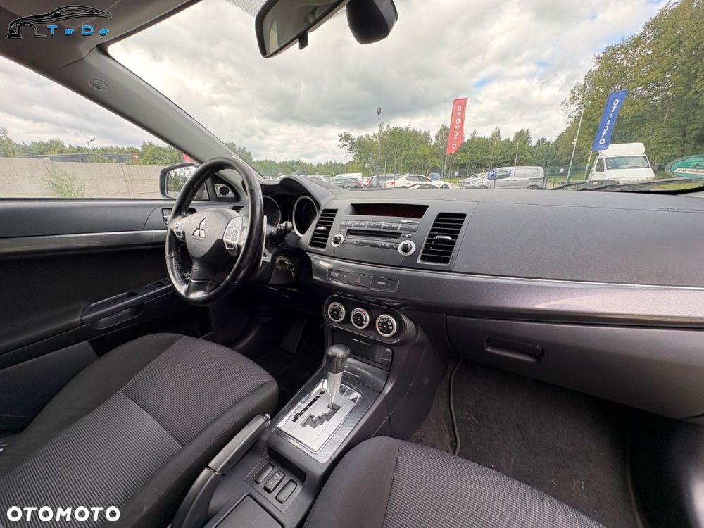 Mitsubishi Lancer 1.8 Clear Tec CVT Plus - 34