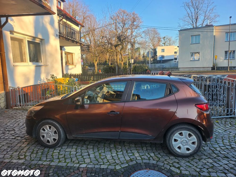 Renault Clio 1.2 16V Alize - 1