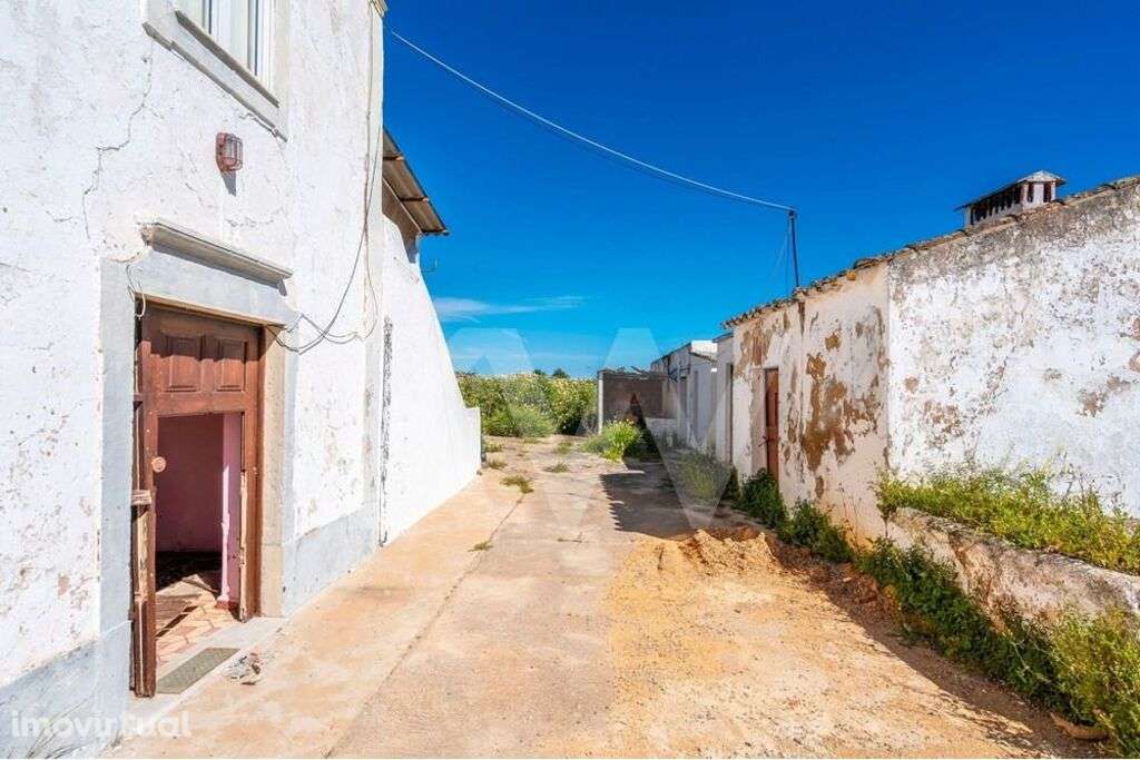 2 PRÉDIOS URBANOS e 1 RÚSTICO - MAR e GUERRA - PATACÃO - Grande imagem: 3/51