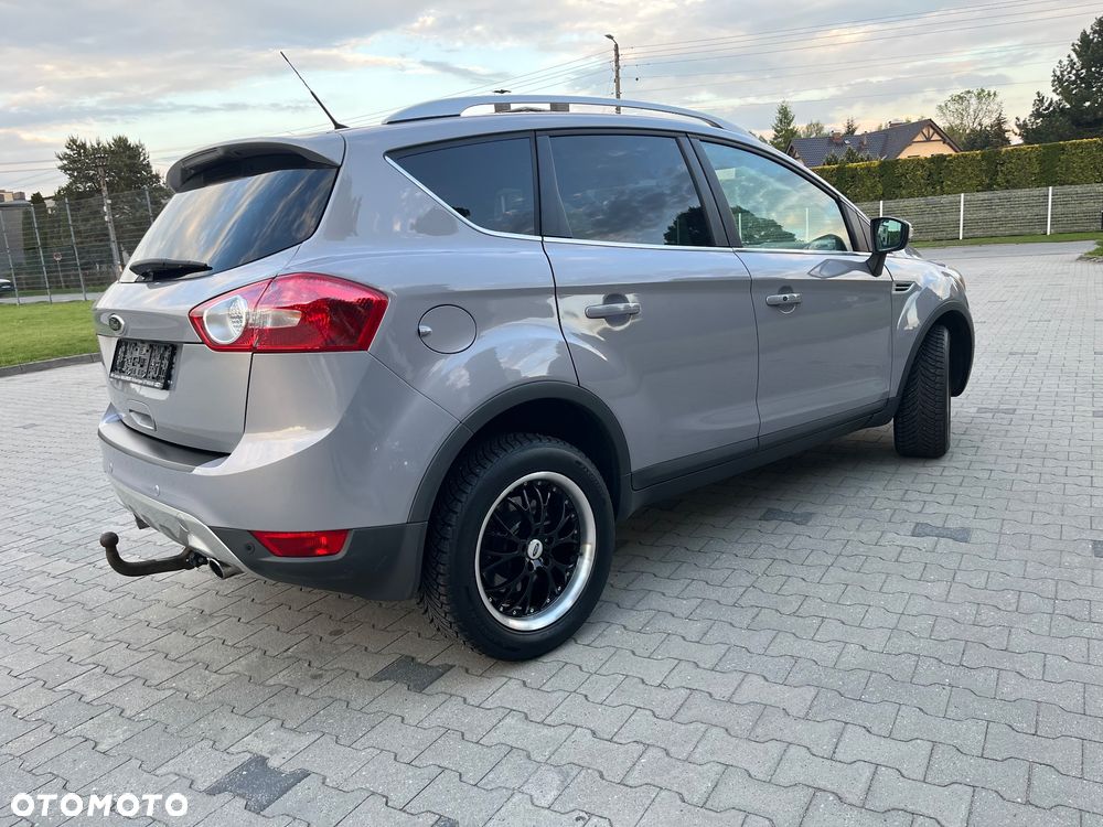 Ford Kuga 2.0 TDCi 4x4 Titanium - 4