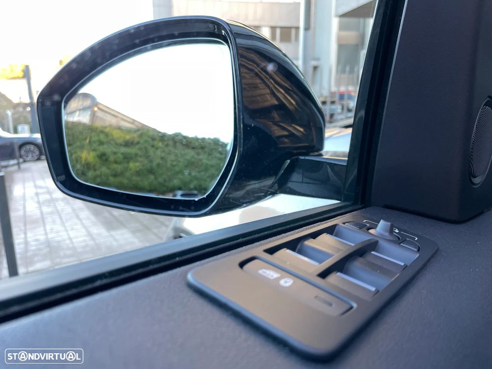 Land Rover Discovery Sport - 19