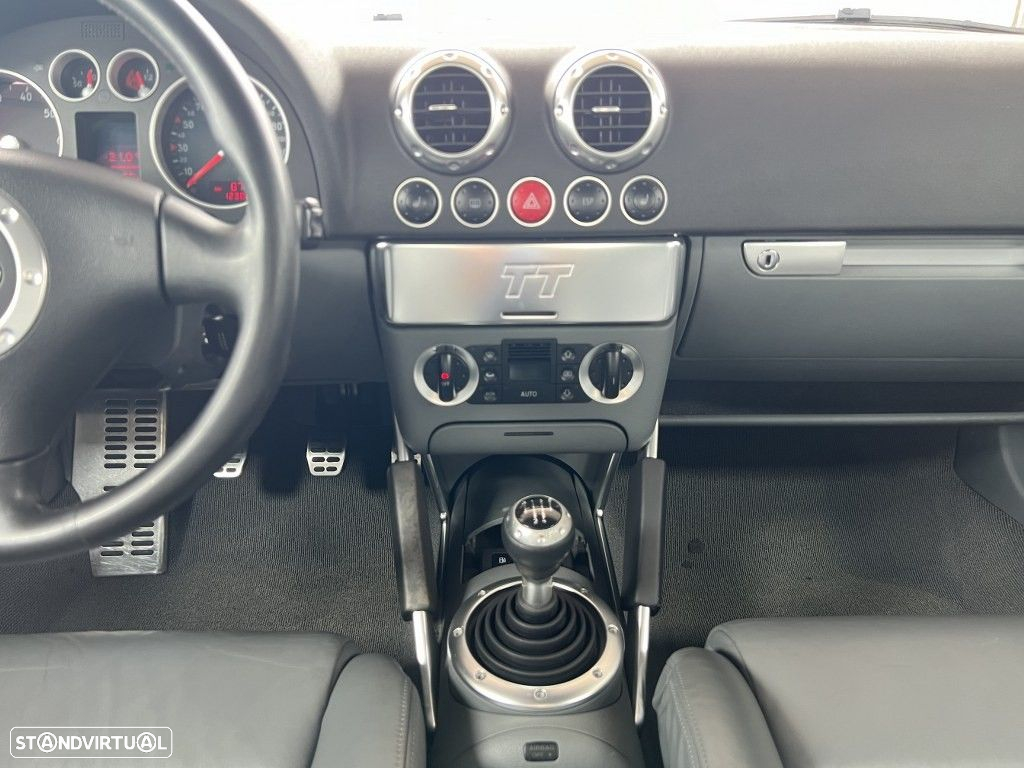 Audi TT Coupé 1.8 T S-line - 13