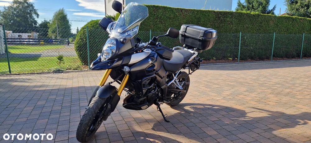 Suzuki V-STROM - 1