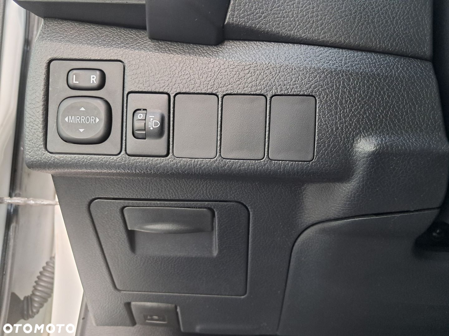 Toyota Auris 1.6 Comfort - 13