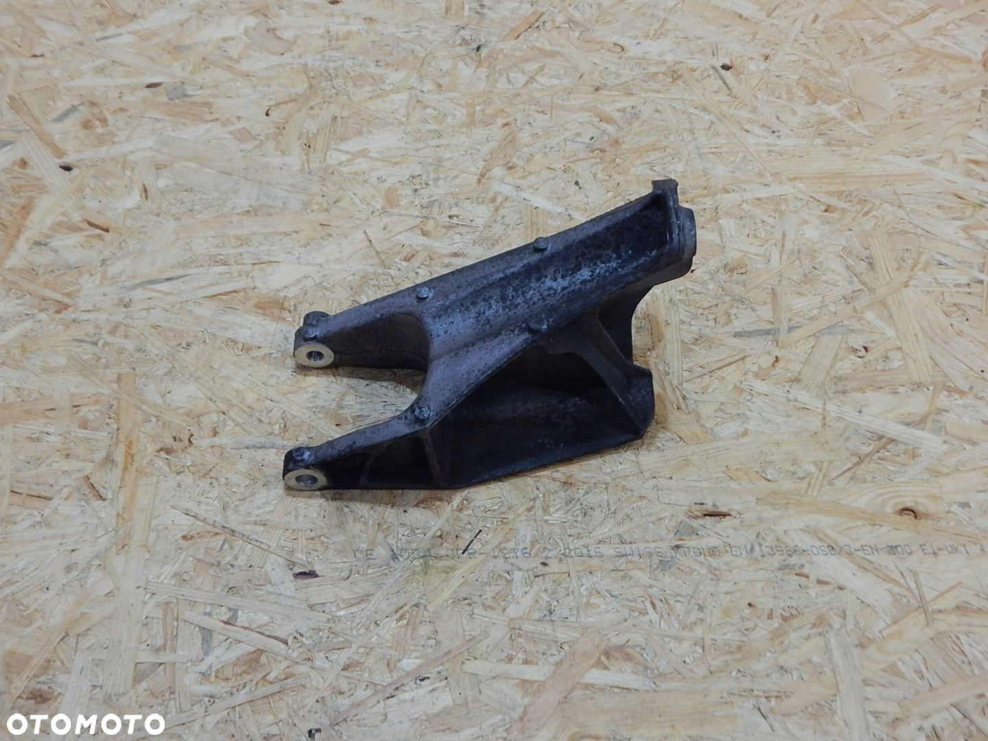 VW T5 LIFT łapa poduszka silnika 2.0 TDI 7E0199343 - 2