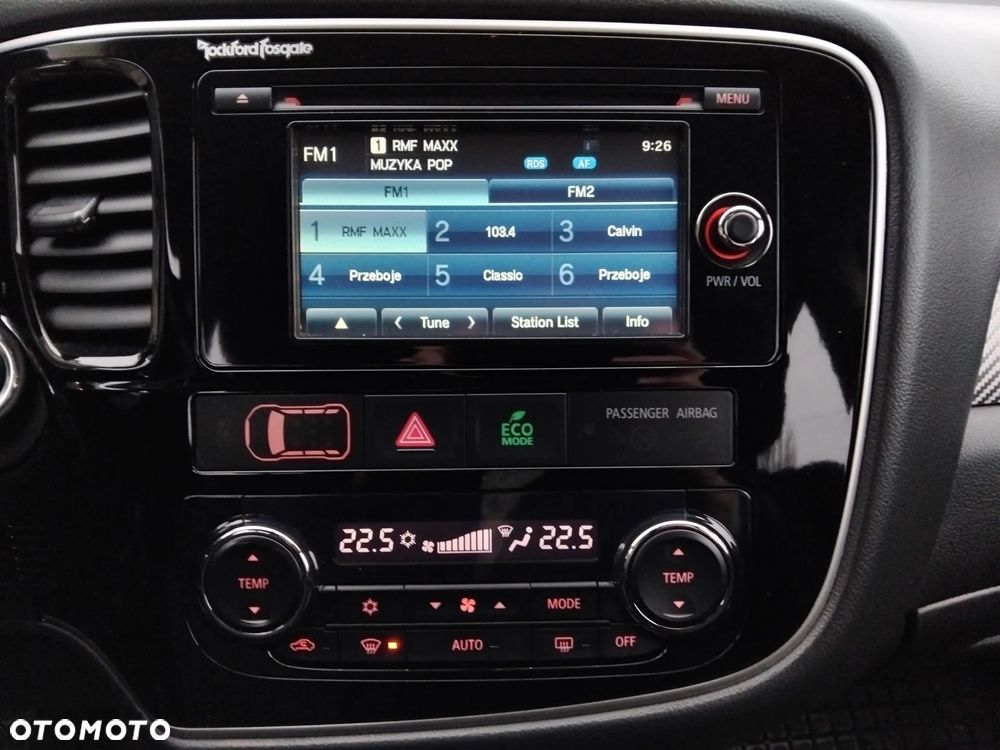 Mitsubishi Outlander 2.0 Invite + 2WD - 14