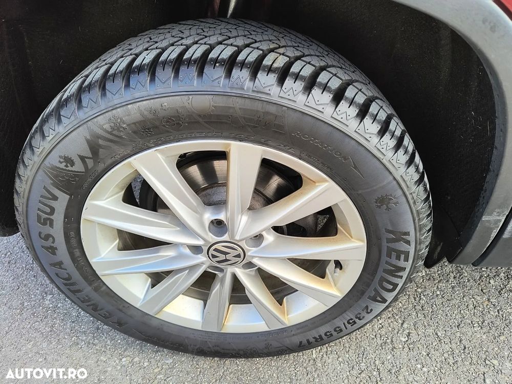 Volkswagen Tiguan - 12