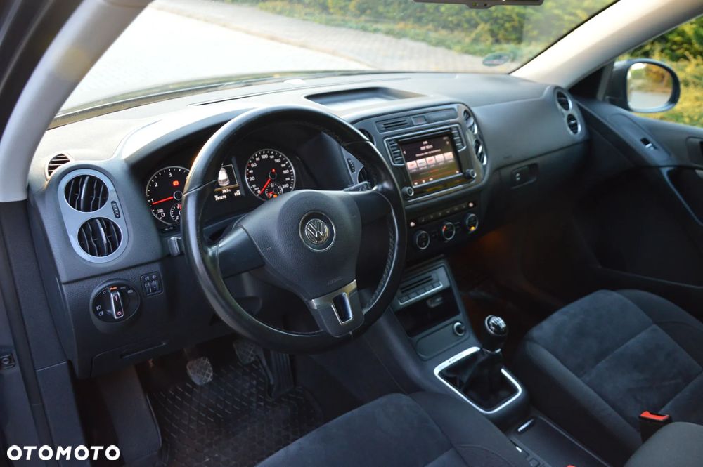 Volkswagen Tiguan 2.0 TDI SCR 4MOTION BlueMotion Technology Sport & Style - 9
