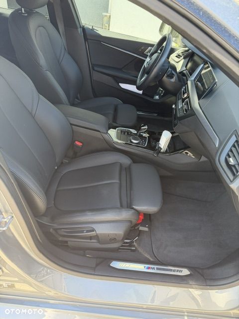 BMW Seria 2 220i xDrive M Sport - 4