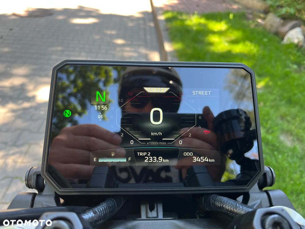 Yamaha MT - 4