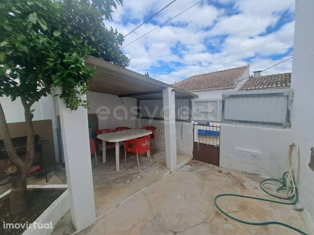 Moradia Térrea com Quintal e Arrumos localizada no Concelho de Ourique - Grande imagem: 4/29