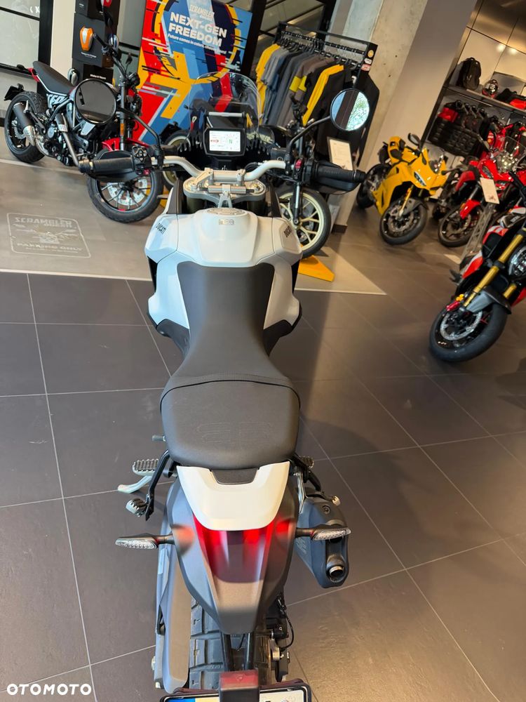 Ducati DesertX - 11