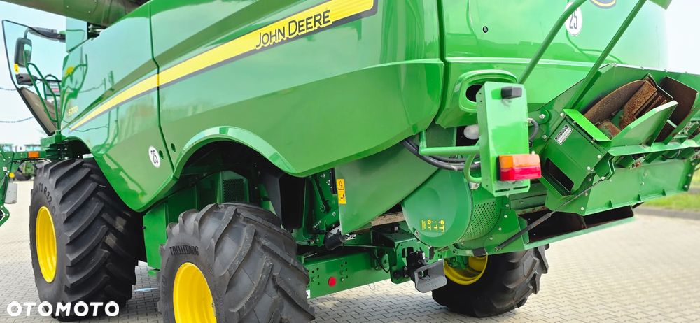 John Deere S770 - 26
