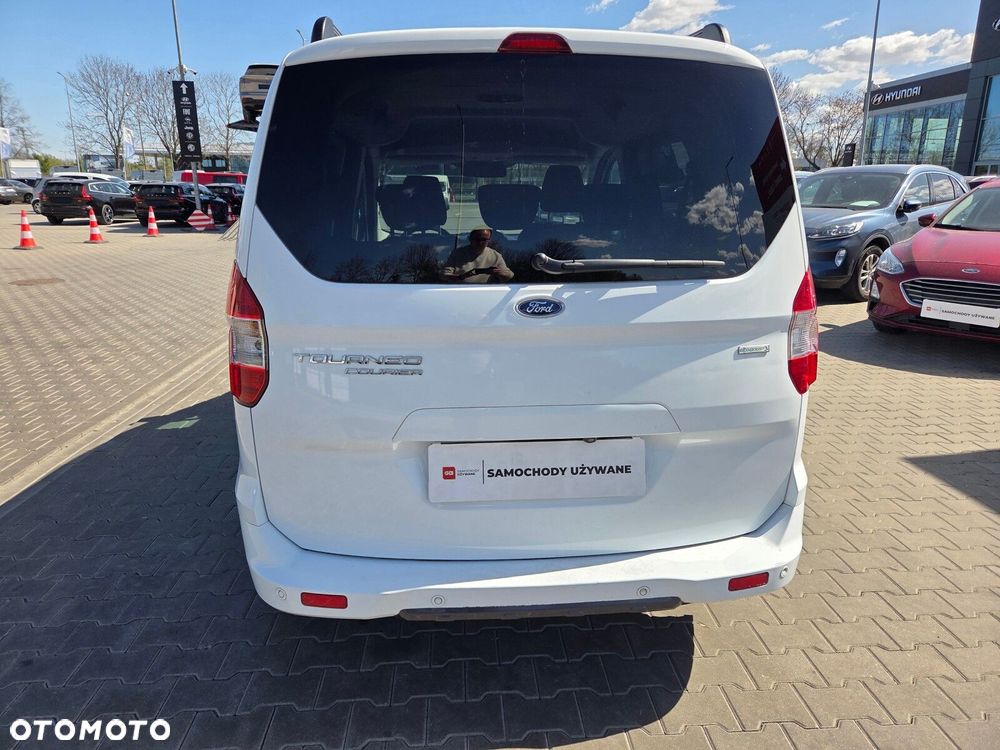 Ford Tourneo Courier 1.0 EcoBoost Sport - 4