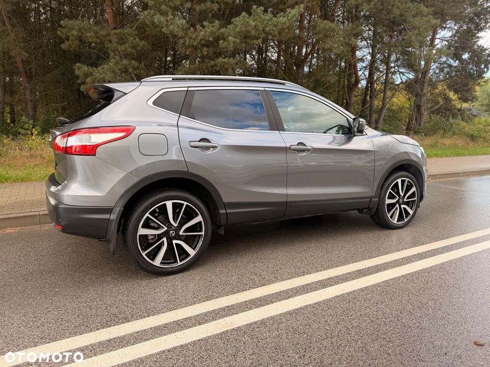 Nissan Qashqai - 2