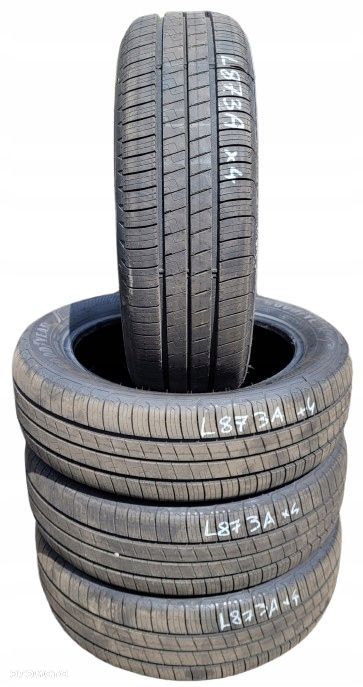 4x Goodyear EfficientGrip Performance 195/60R18 96H L873A - 1