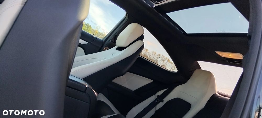 Mercedes-Benz Klasa C 63 AMG AMG SPEEDSHIFT MCT AMG Performance Package - 10