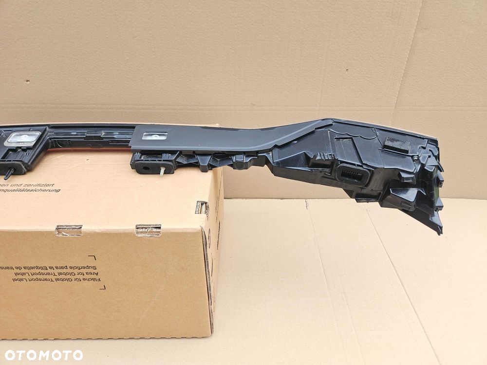 AUDI A4 E-TRON E TRON lampa tył blenda klapy bagażnika 89A945095 - 13