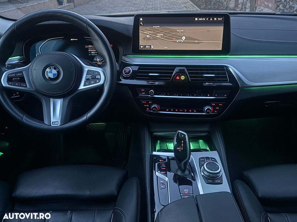 BMW Seria 5 520e Aut. - 17