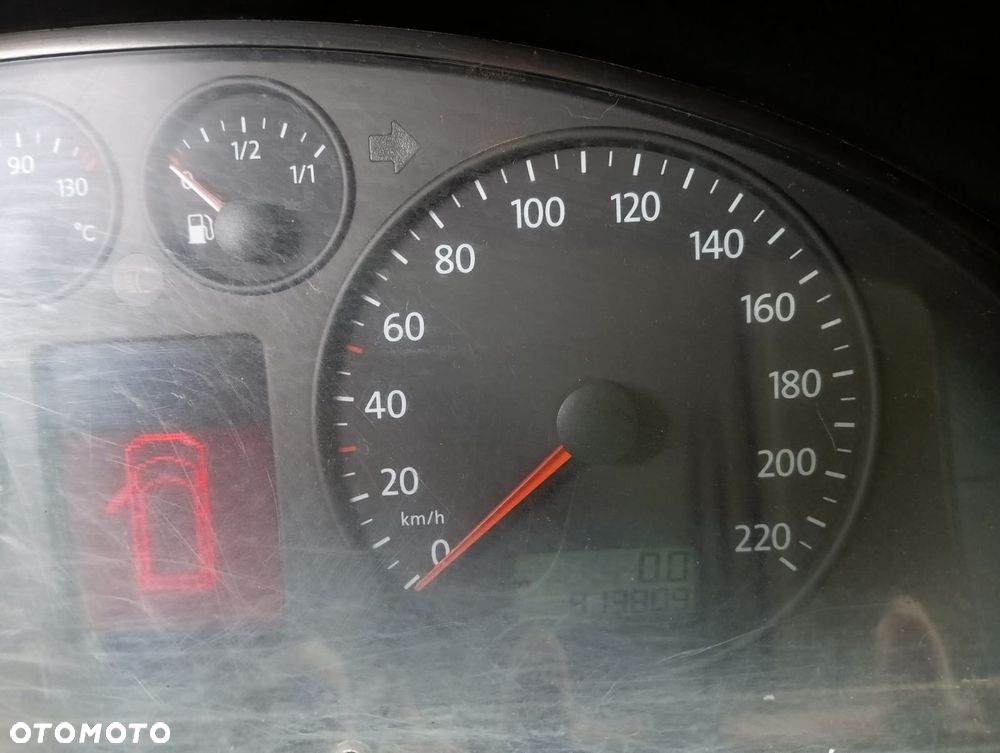 Volkswagen Transporter Shuttle Kurz - 9