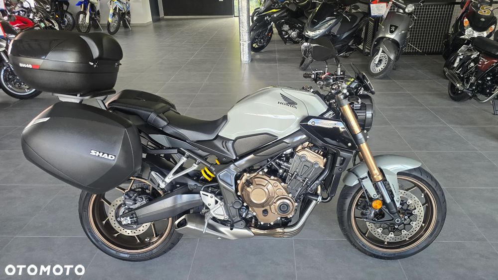 Honda CB - 37