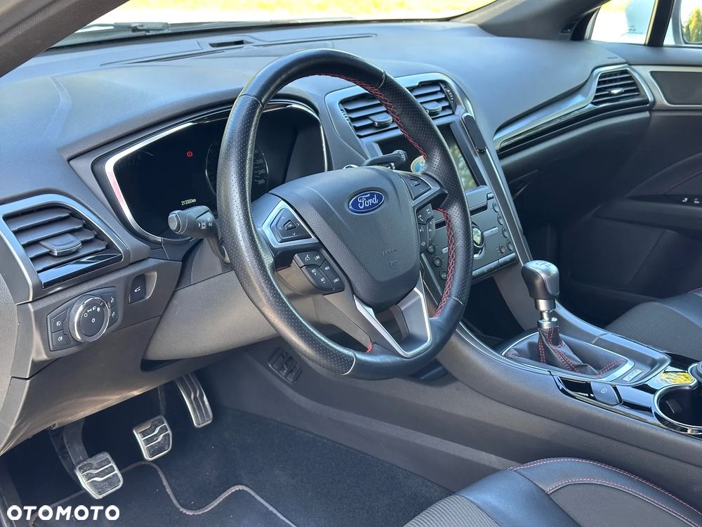 Ford Mondeo 1.5 EcoBoost ST-Line X - 20