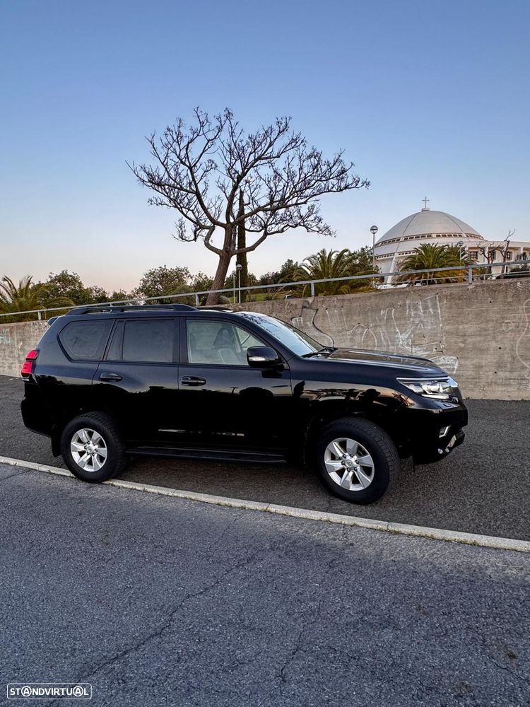 Toyota Land Cruiser 2.8 D-4D Auto Executive - 38