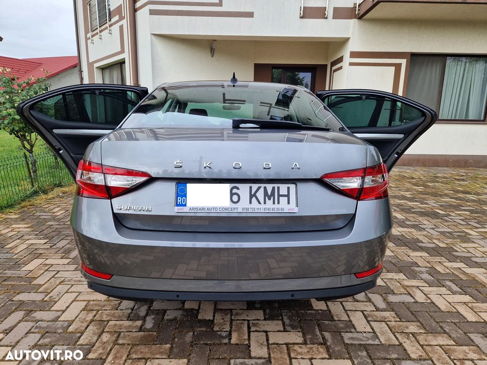 Skoda Superb 2.0 TDI DSG Ambition - 24